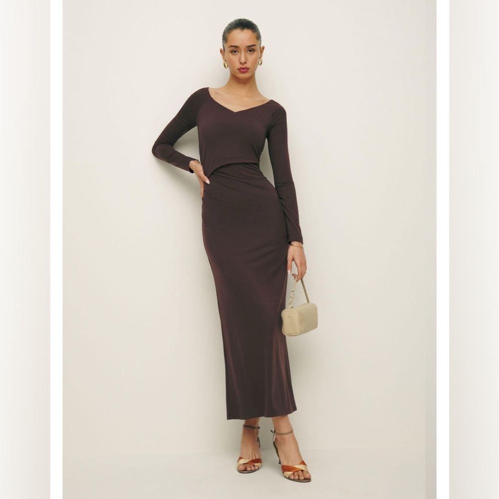 Reformation Santana Knit Dress
Color: Mole
Size: S
Worn Once